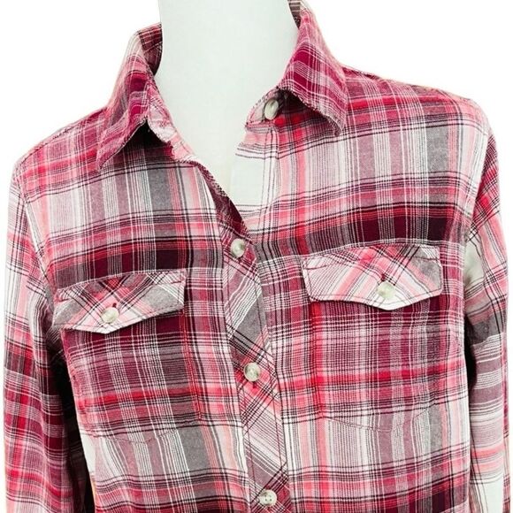 Eddie Bauer Classic Fit lightweight plaid flannel shirt size S. - Picture 2 of 7